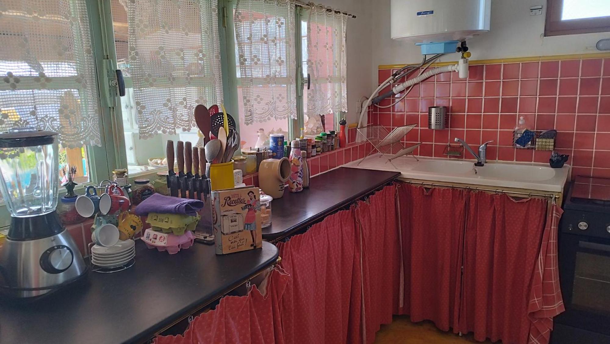 Une Maison Sur Une Presqu'Ile ポール・サン・ルイ・デュ・ローヌ エクステリア 写真